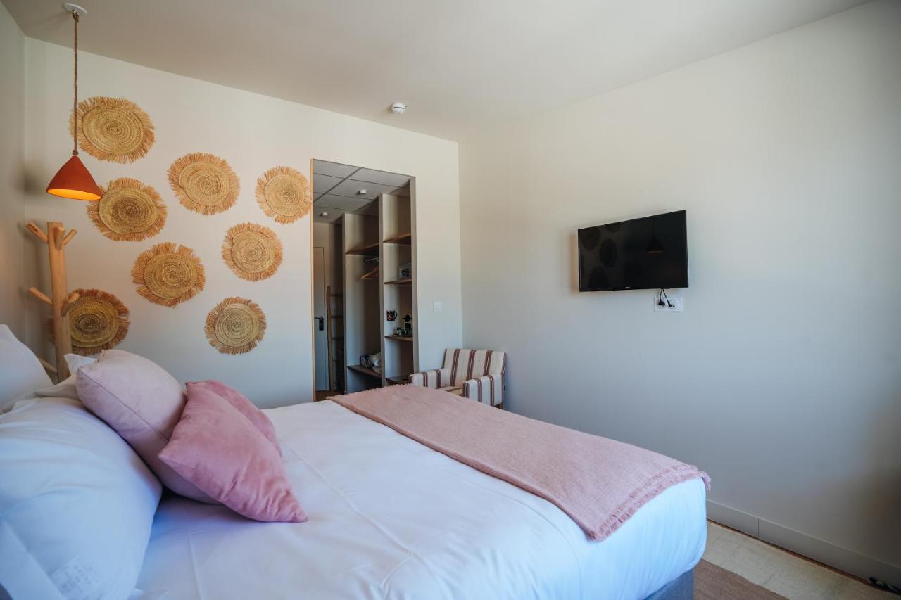 Hotel Le Noirmoutier بارْباتْرْ المظهر الخارجي الصورة