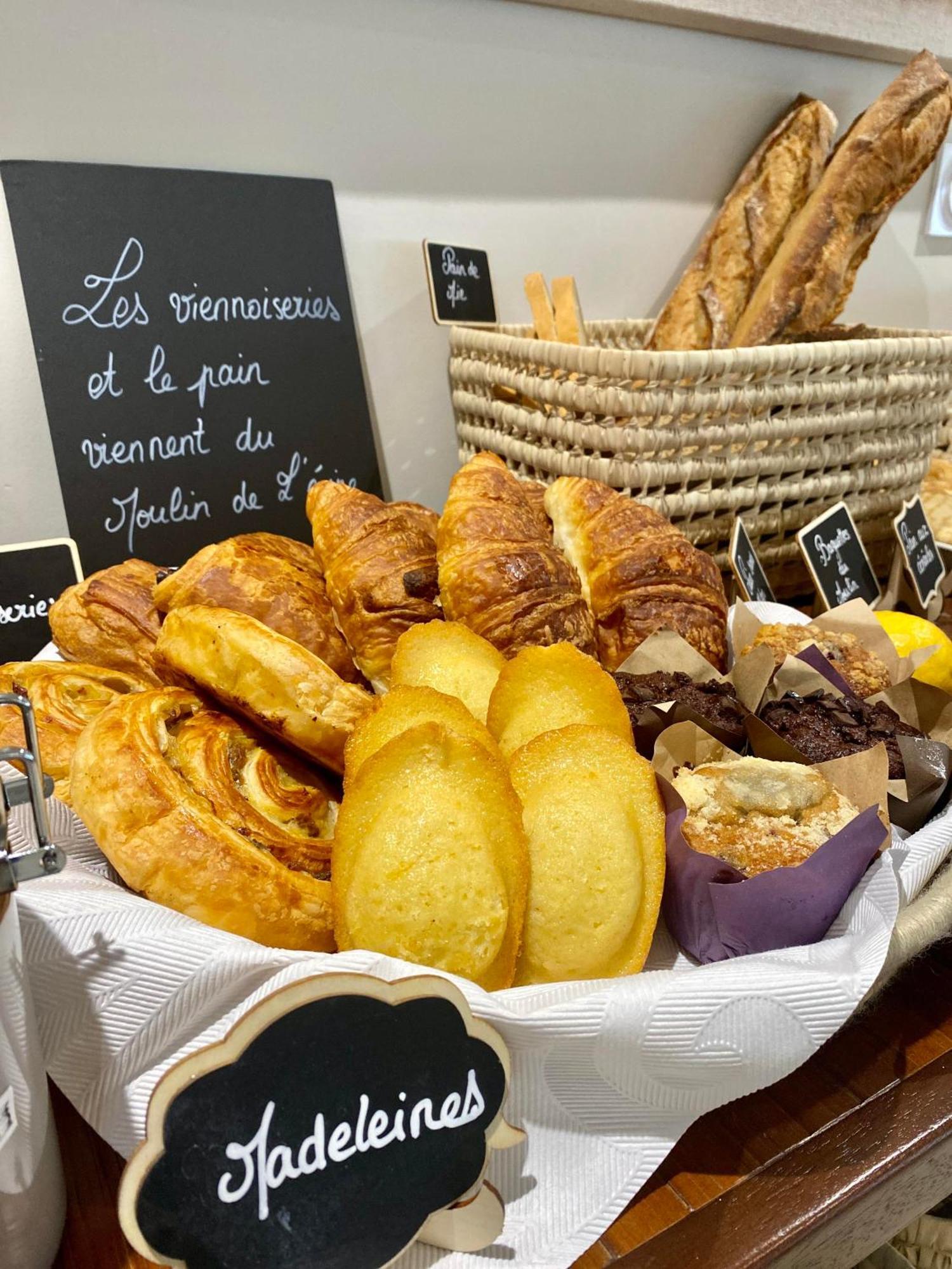 Hotel Le Noirmoutier بارْباتْرْ المظهر الخارجي الصورة