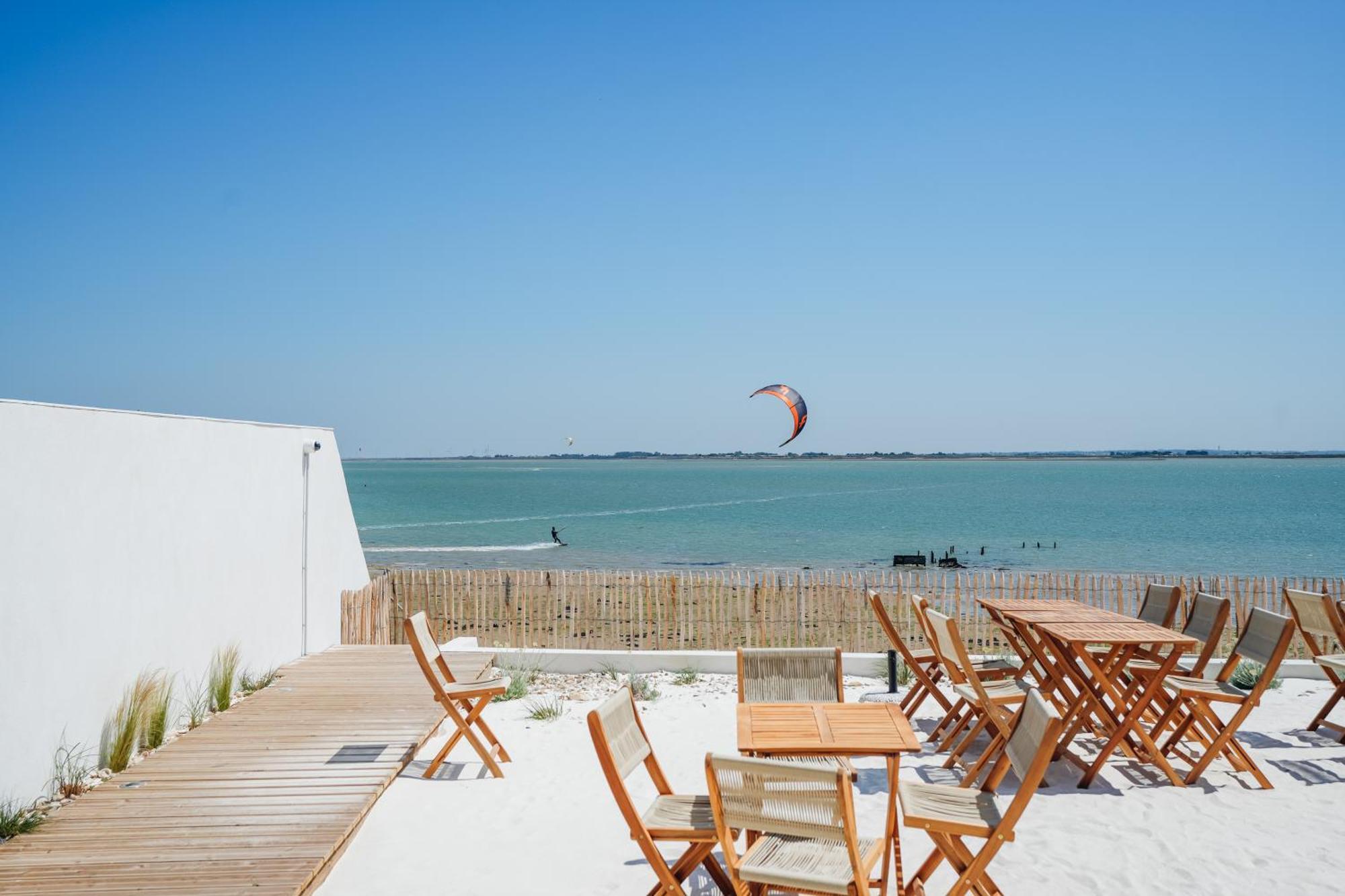 Hotel Le Noirmoutier بارْباتْرْ المظهر الخارجي الصورة