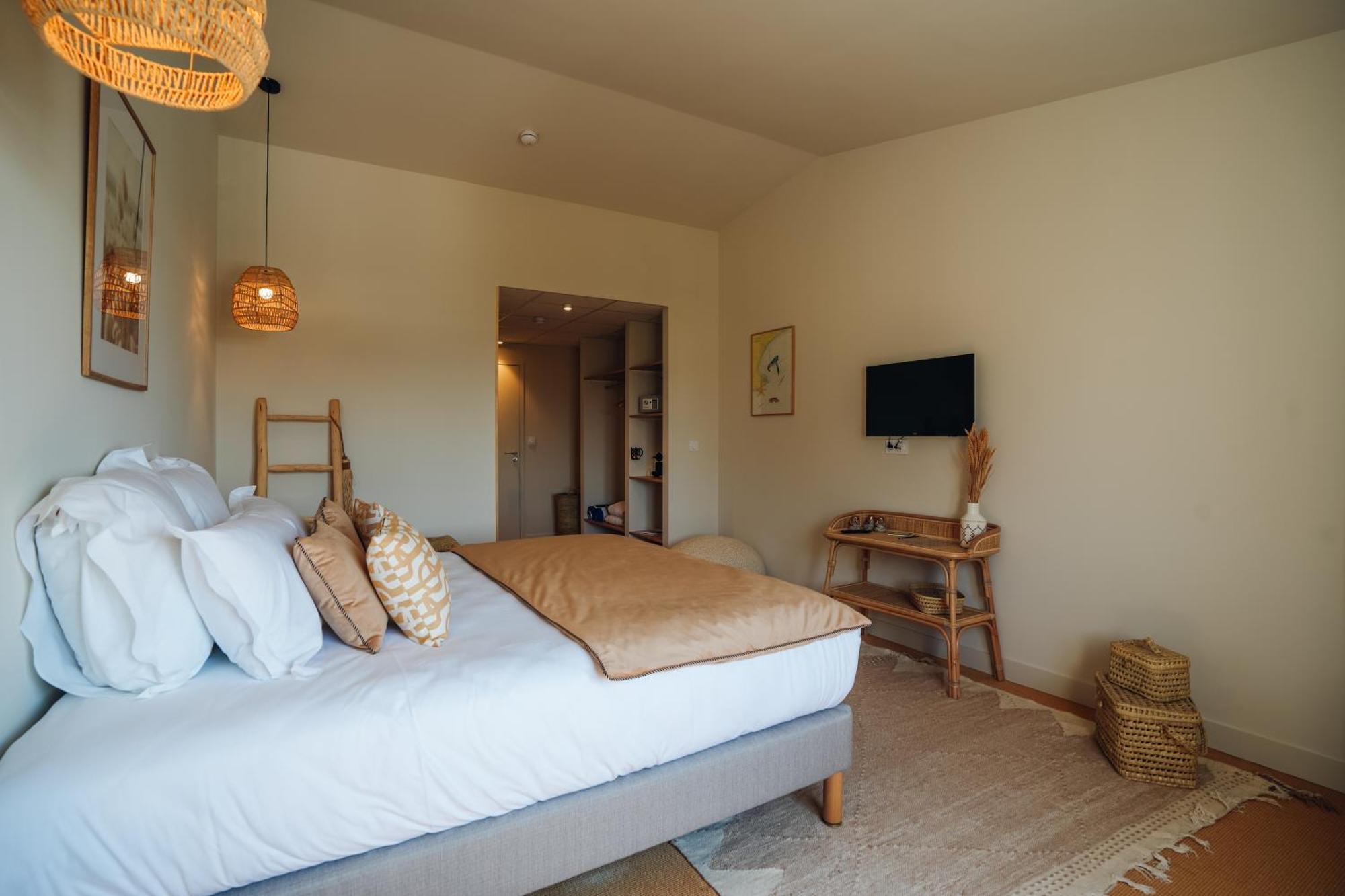 Hotel Le Noirmoutier بارْباتْرْ المظهر الخارجي الصورة